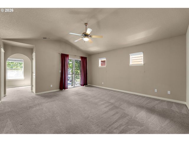 16018 Sw 77TH Ter, Portland, OR 97224