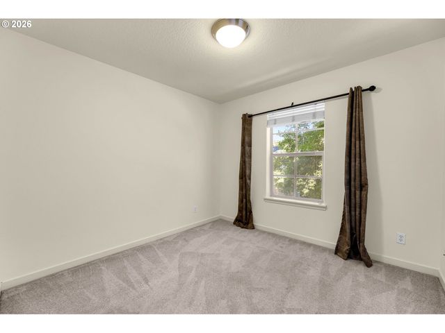16018 Sw 77TH Ter, Portland, OR 97224