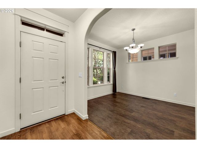 16018 Sw 77TH Ter, Portland, OR 97224