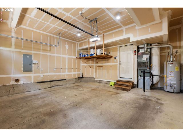 16018 Sw 77TH Ter, Portland, OR 97224