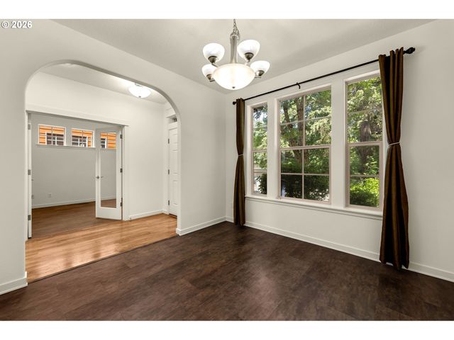 16018 Sw 77TH Ter, Portland, OR 97224