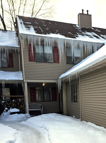 2105 Dogwood Lane, Chesterton, IN 46304