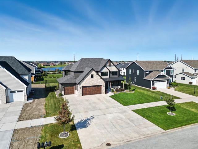 8334 W 105th Avenue, St. John, IN 46373