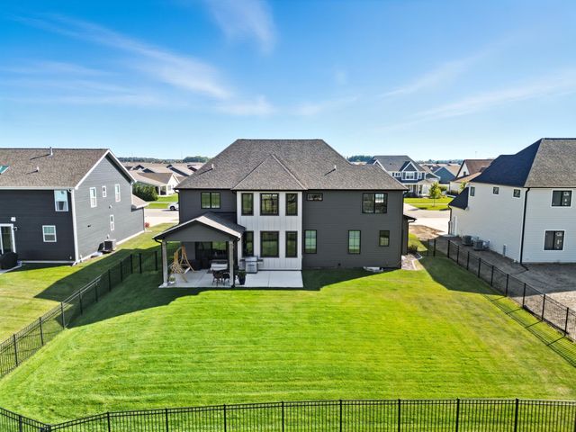 8334 W 105th Avenue, St. John, IN 46373