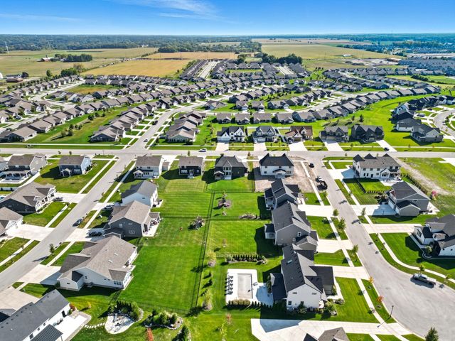 8334 W 105th Avenue, St. John, IN 46373