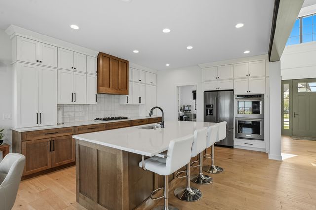 8334 W 105th Avenue, St. John, IN 46373