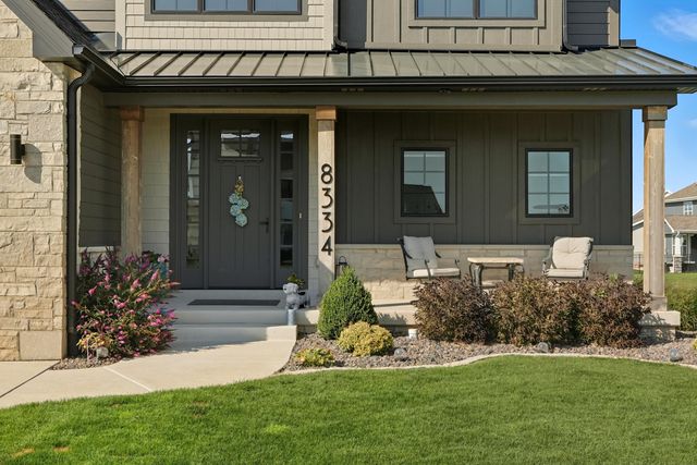 8334 W 105th Avenue, St. John, IN 46373