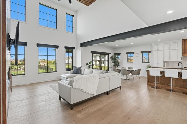 8334 W 105th Avenue, St. John, IN 46373