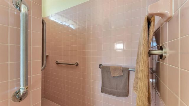 126 HOMEWOOD DRIVE, Winter Haven, FL 33880