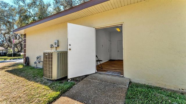 126 HOMEWOOD DRIVE, Winter Haven, FL 33880