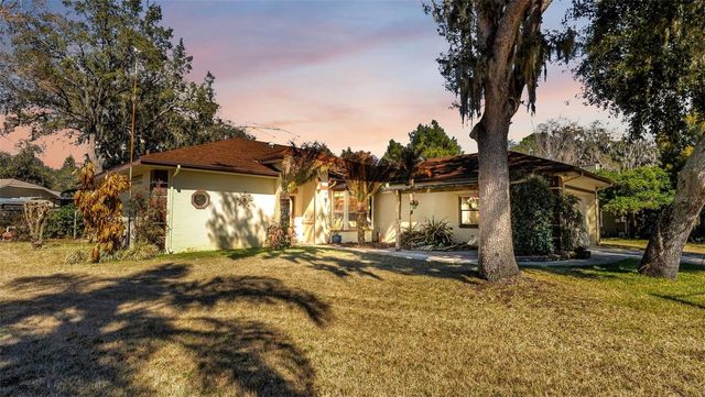 126 HOMEWOOD DRIVE, Winter Haven, FL 33880