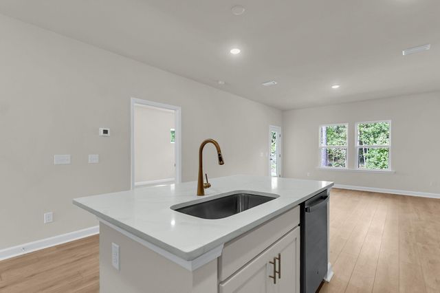 1050 Dusk Drive, Summerville, SC 29486
