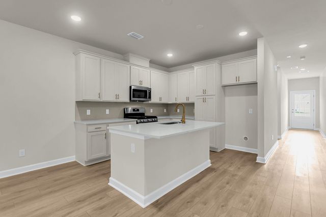 1050 Dusk Drive, Summerville, SC 29486