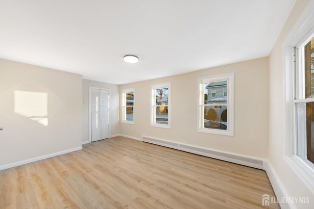 25 Dane Street, Sayreville, NJ 08872