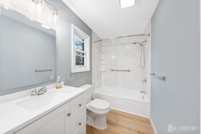 25 Dane Street, Sayreville, NJ 08872