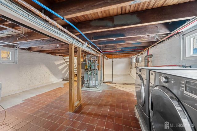 25 Dane Street, Sayreville, NJ 08872