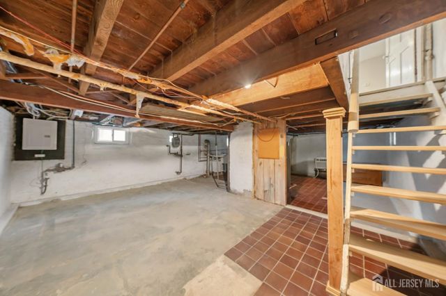 25 Dane Street, Sayreville, NJ 08872