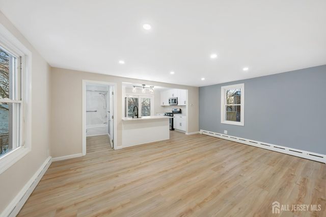 25 Dane Street, Sayreville, NJ 08872