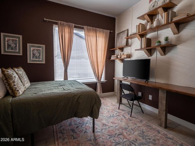 7328 N 81ST Drive, Glendale, AZ 85303