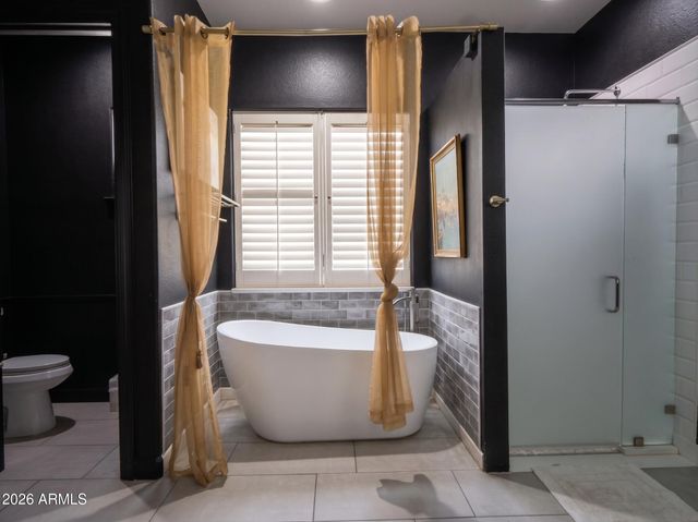 7328 N 81ST Drive, Glendale, AZ 85303