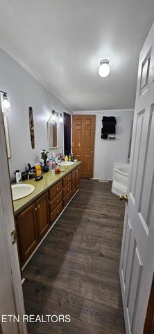 1679 Kingtown Road Rd, Winfield, TN 37892