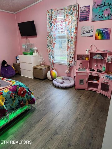 1679 Kingtown Road Rd, Winfield, TN 37892