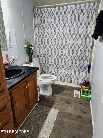 1679 Kingtown Road Rd, Winfield, TN 37892