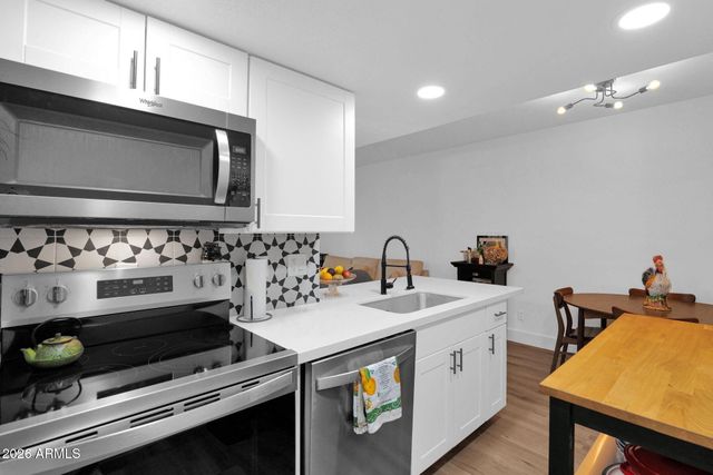 3416 N 44TH Street 69, Phoenix, AZ 85018