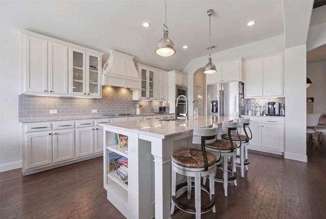 536 Inwood Street, Benbrook, TX 76126