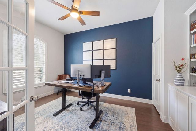 536 Inwood Street, Benbrook, TX 76126