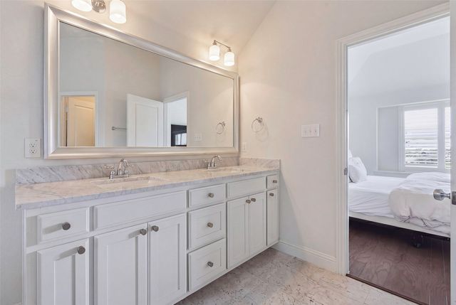 536 Inwood Street, Benbrook, TX 76126