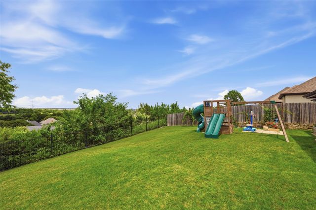 536 Inwood Street, Benbrook, TX 76126