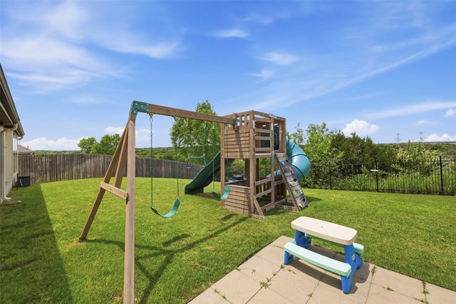 536 Inwood Street, Benbrook, TX 76126