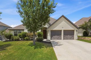 536 Inwood Street, Benbrook, TX 76126