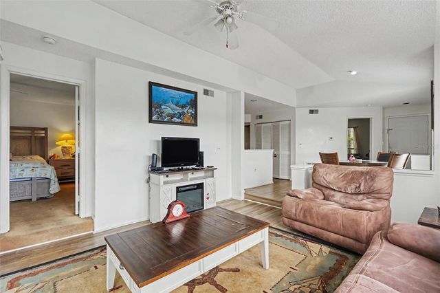 115 112TH AVENUE NE 726, St Petersburg, FL 33716