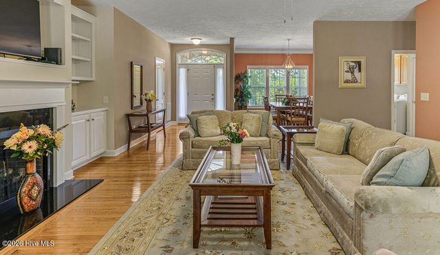 790 Diamondhead Drive S, Pinehurst, NC 28374