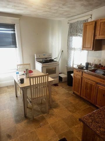 1107 N Fountain Avenue, Springfield, OH 45504