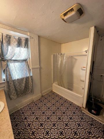 1107 N Fountain Avenue, Springfield, OH 45504