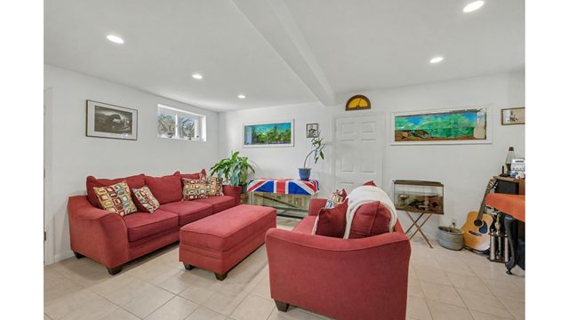 26 IRA Court, New York City, NY 11229