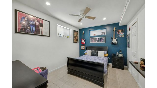 26 IRA Court, New York City, NY 11229