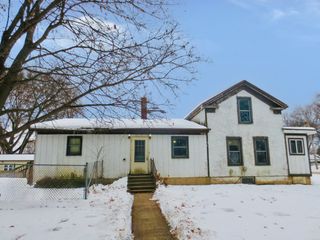 311 N 4th Street, Oregon, IL 61061