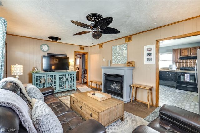 2313 Bollinger Avenue NE, Canton, OH 44705