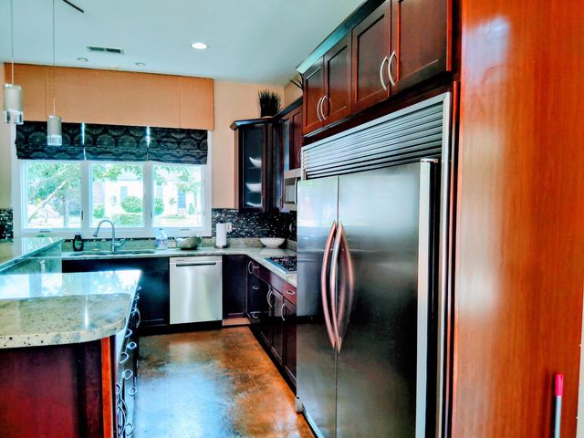 120 FOUNDERS LN, Memphis, TN 38103