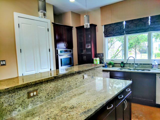 120 FOUNDERS LN, Memphis, TN 38103