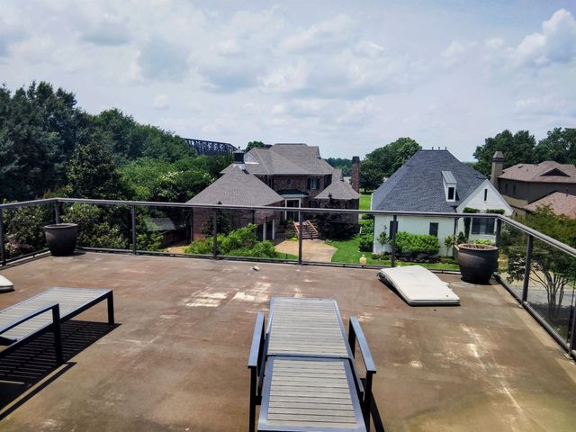 120 FOUNDERS LN, Memphis, TN 38103