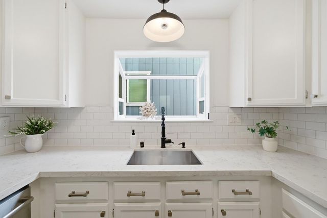 495 Ebken Street, Pacifica, CA 94044