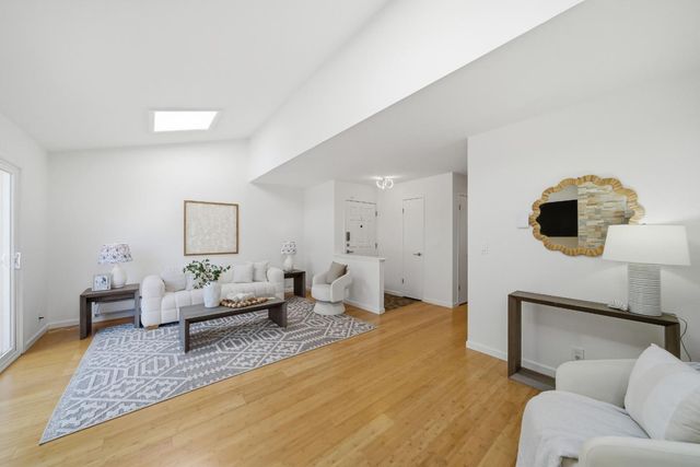 495 Ebken Street, Pacifica, CA 94044