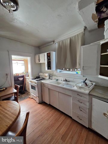 6033 N AMERICAN ST, Philadelphia, PA 19120