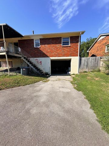 2304 Caywood Circle, Lexington, KY 40504