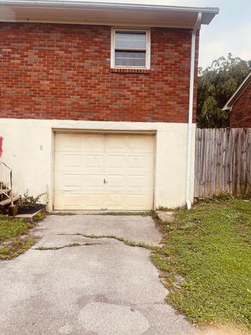 2304 Caywood Circle, Lexington, KY 40504